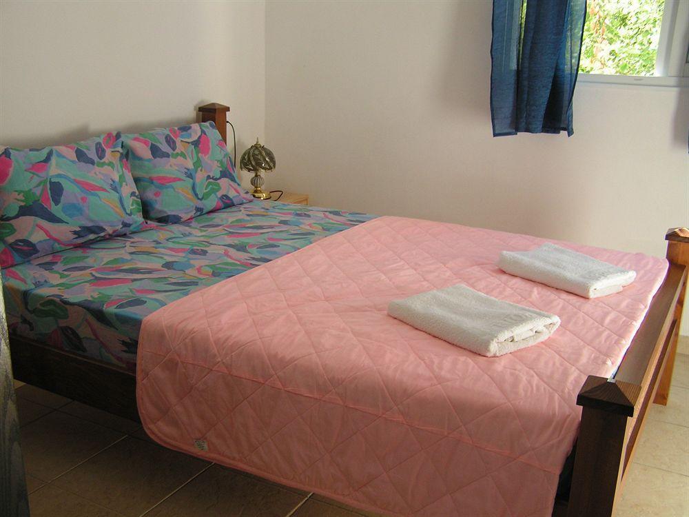 Ga'Aton Motel Нахария Екстериор снимка