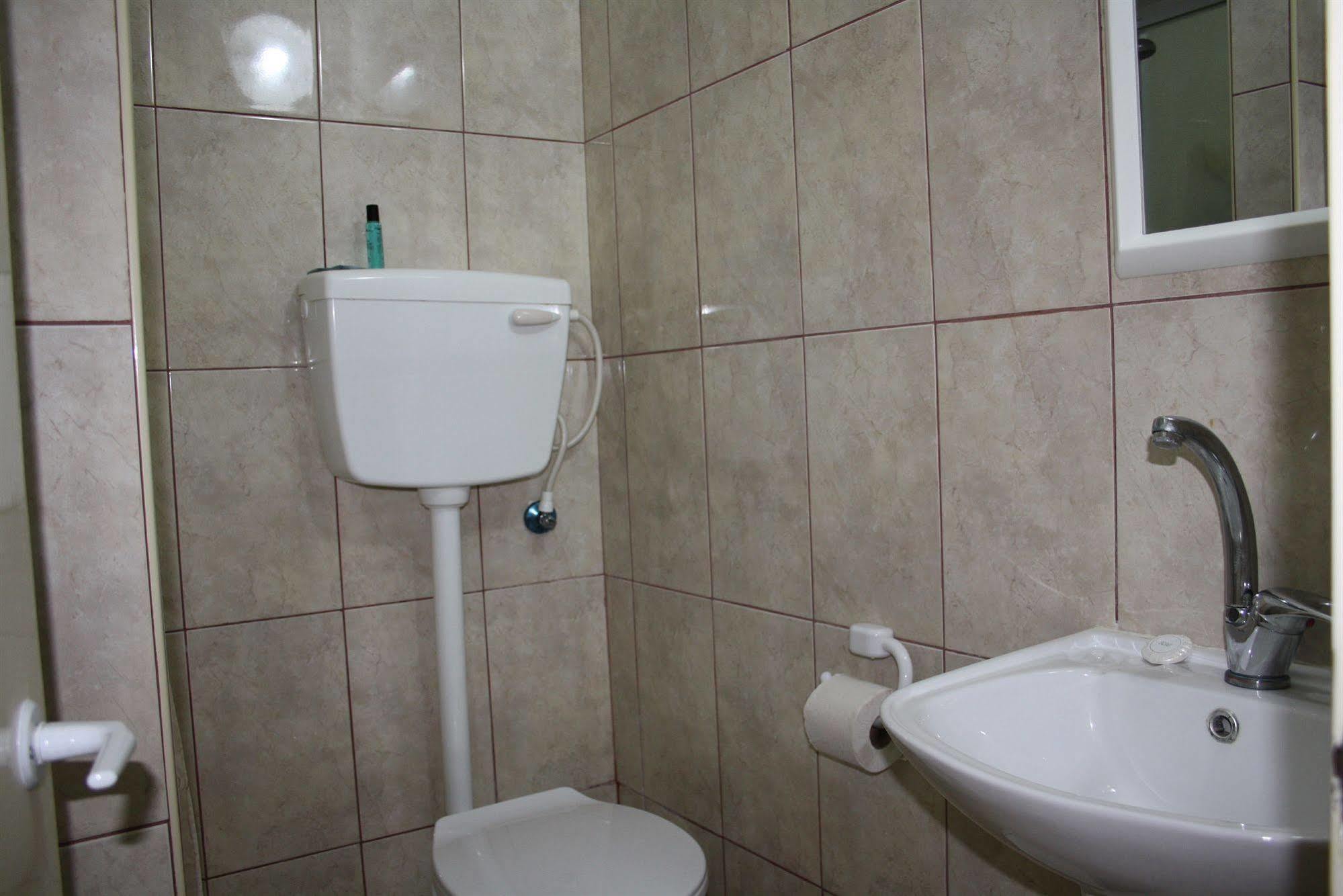 Ga'Aton Motel Нахария Екстериор снимка