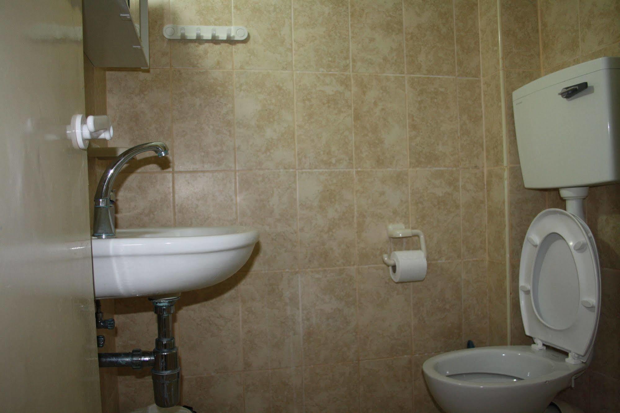 Ga'Aton Motel Нахария Екстериор снимка