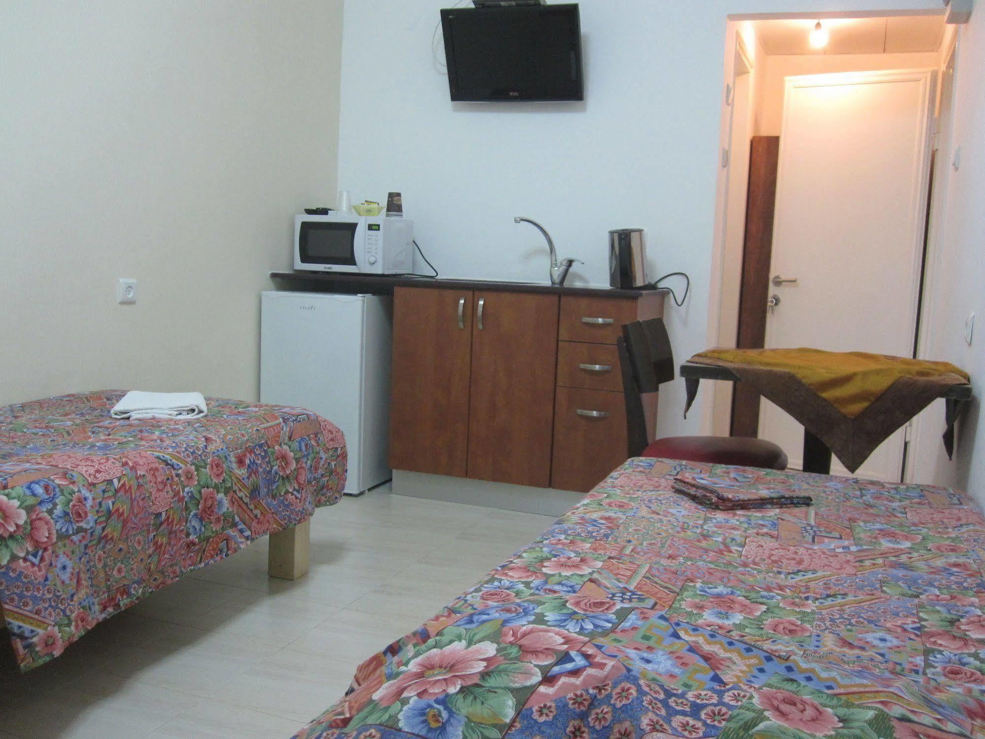 Ga'Aton Motel Нахария Екстериор снимка